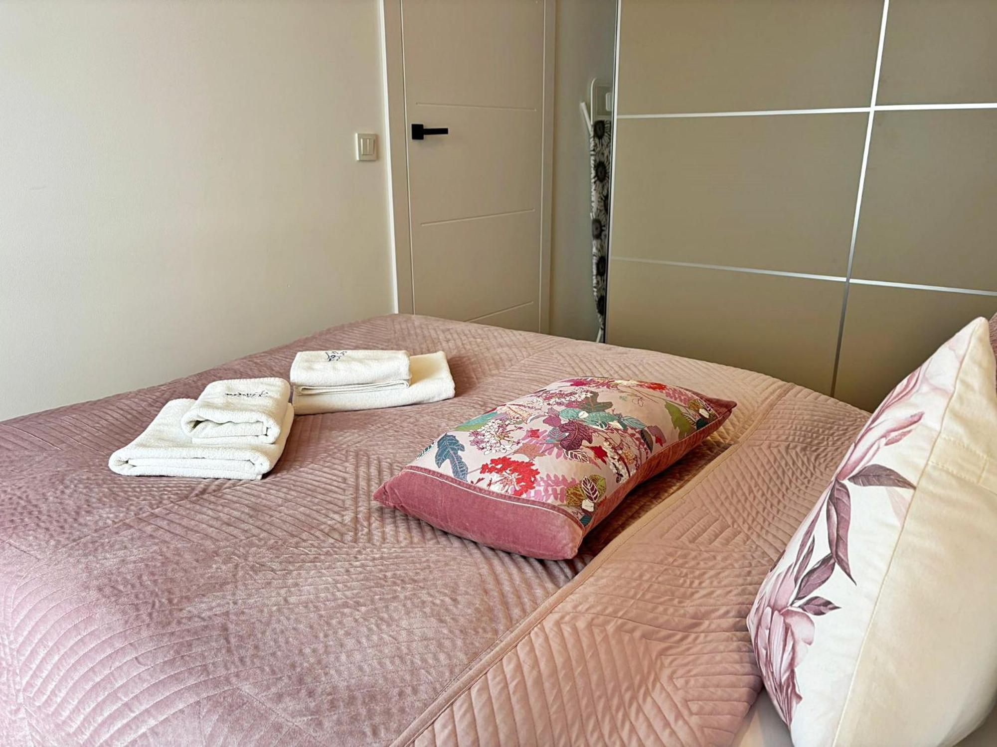 Sun Towers - Apartamenty Bryza - Apartamenty Z Parkingiem Swinoujscie Luaran gambar