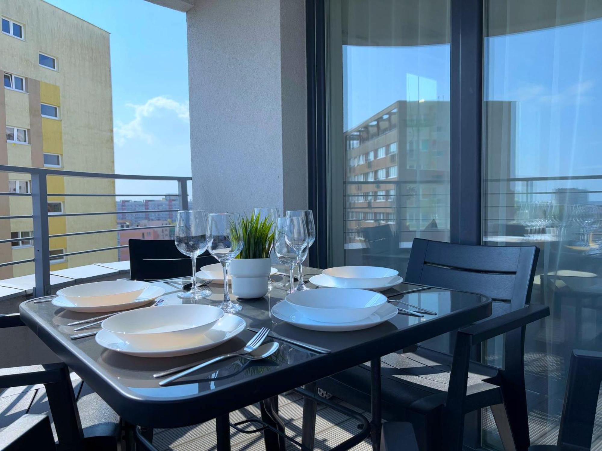 Sun Towers - Apartamenty Bryza - Apartamenty Z Parkingiem Swinoujscie Luaran gambar