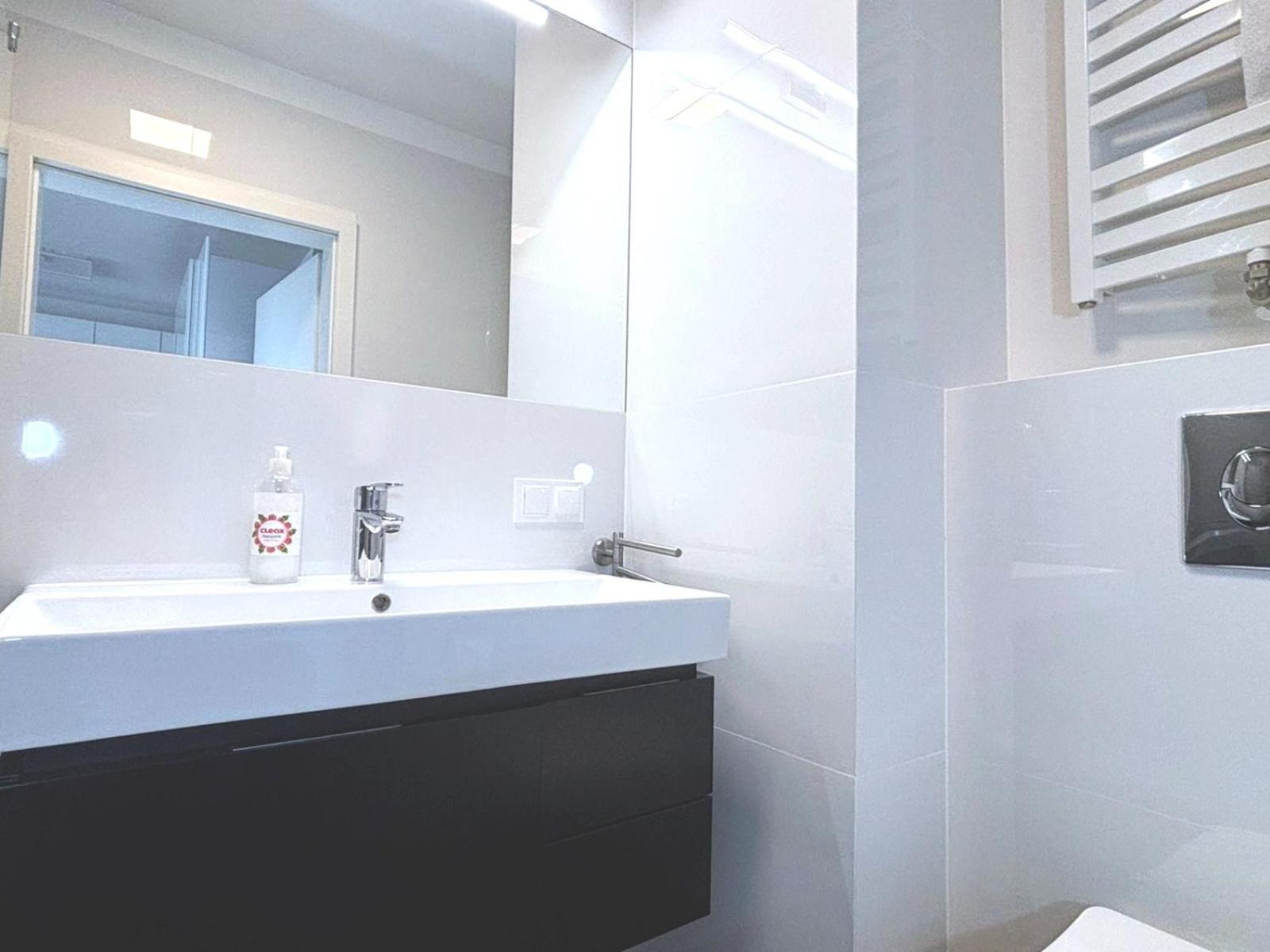 Sun Towers - Apartamenty Bryza - Apartamenty Z Parkingiem Swinoujscie Luaran gambar